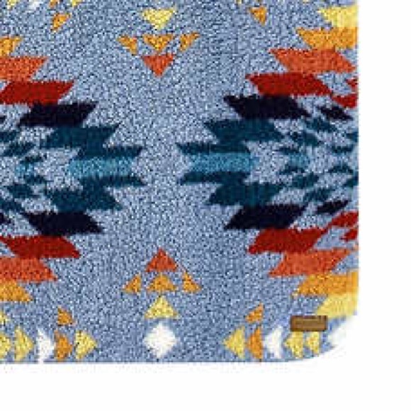 Pendleton Sherpa Fleece Throw Peak Canyon Denim Light Blue 50" x 70" - Picture 4 of 4